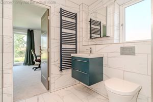 Photo 16- click for photo gallery